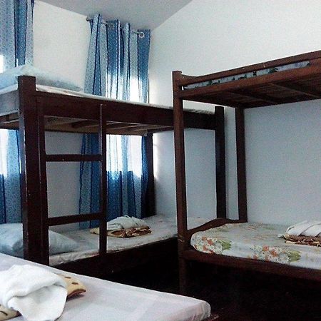 อัลมอนเต ทรานเซียนต์ เฮาส์ Hostel Puerto Princesa ภายนอก รูปภาพ