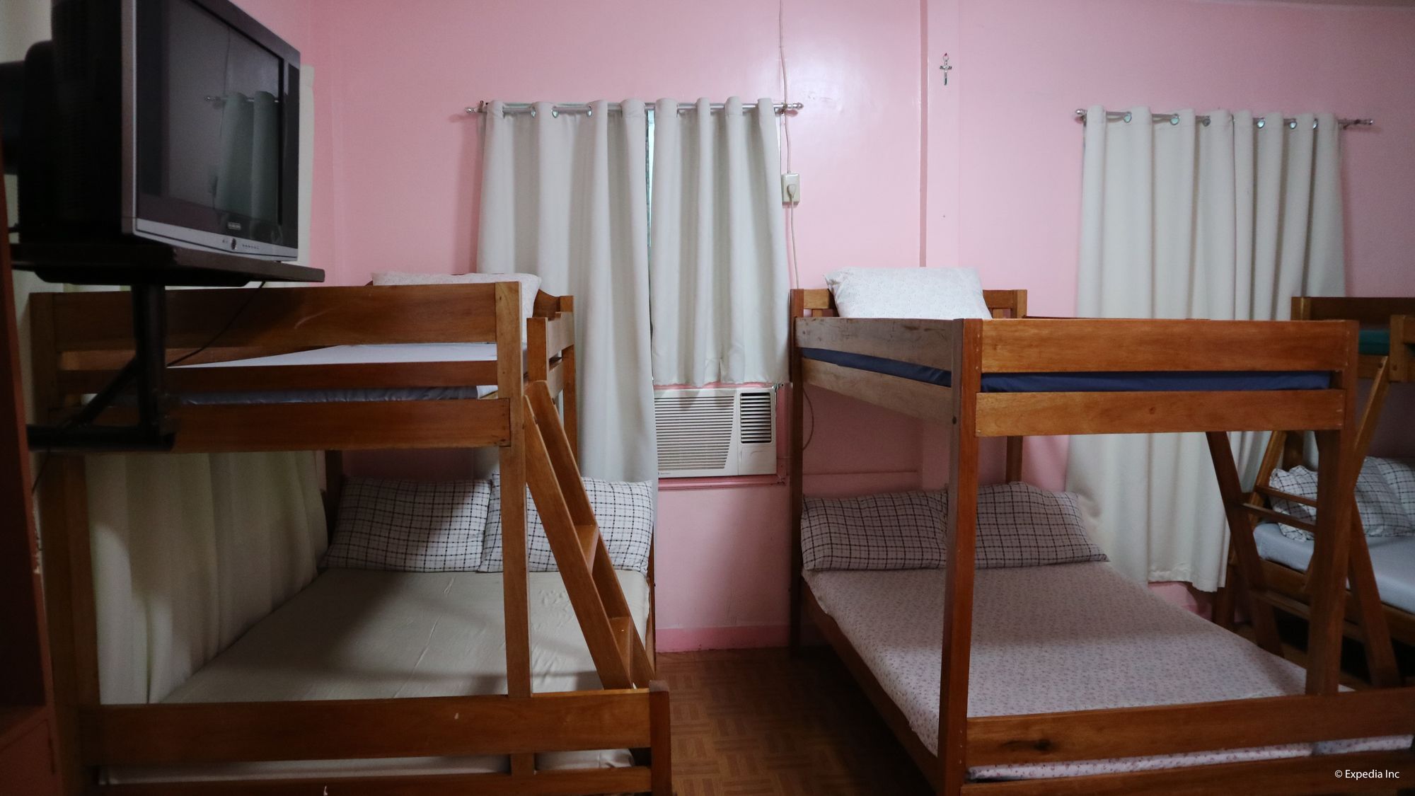 อัลมอนเต ทรานเซียนต์ เฮาส์ Hostel Puerto Princesa ภายนอก รูปภาพ