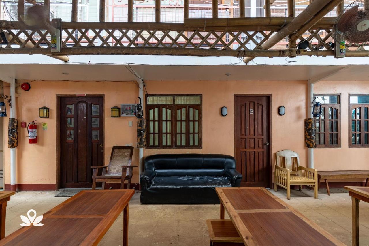 อัลมอนเต ทรานเซียนต์ เฮาส์ Hostel Puerto Princesa ภายนอก รูปภาพ