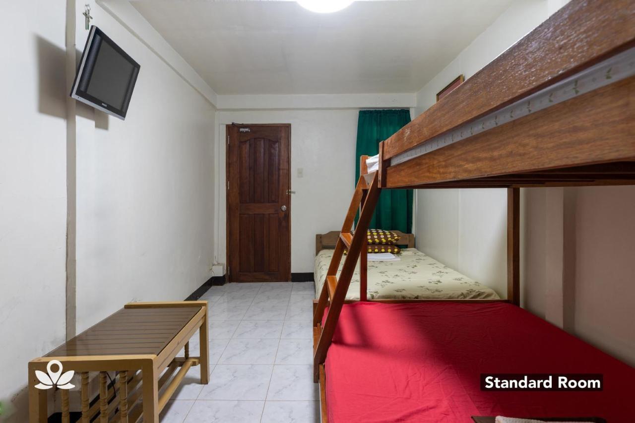 อัลมอนเต ทรานเซียนต์ เฮาส์ Hostel Puerto Princesa ภายนอก รูปภาพ