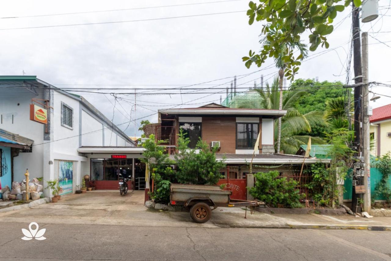 อัลมอนเต ทรานเซียนต์ เฮาส์ Hostel Puerto Princesa ภายนอก รูปภาพ